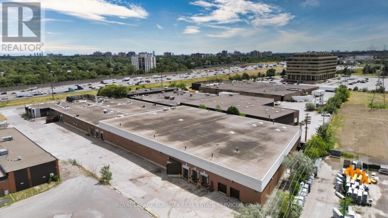 90 RONSON DRIVE, Toronto (West Humber-Clairville), Ontario, M9W1B6