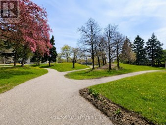 521 - 1901 MARTIN GROVE ROAD Toronto (Mount Olive-Silverstone-Jamestown) Ontario photo 9