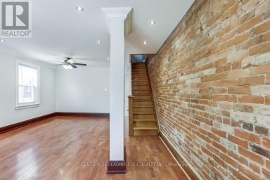 26 GRANDVILLE AVENUE Toronto (Rockcliffe-Smythe) Ontario photo 2