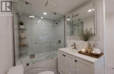 821 CRAVEN ROAD Toronto (Greenwood-Coxwell) Ontario photo 10