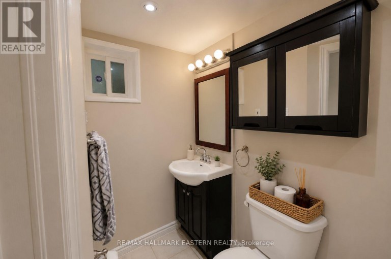 821 CRAVEN ROAD, Toronto (Greenwood-Coxwell), Ontario, M4L2Z7