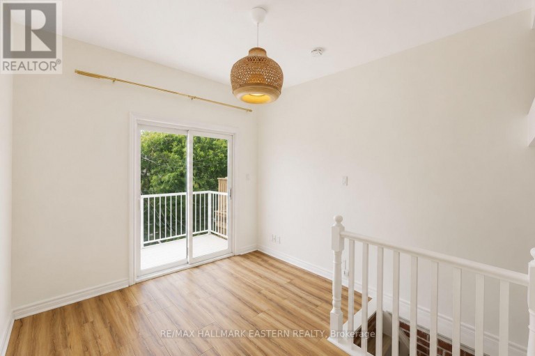 821 CRAVEN ROAD, Toronto (Greenwood-Coxwell), Ontario, M4L2Z7