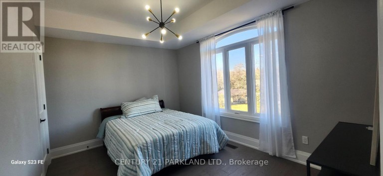 15 STANLEY AVENUE, Oro-Medonte, Ontario, L0L1T0