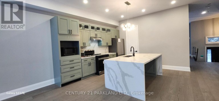 15 STANLEY AVENUE, Oro-Medonte, Ontario, L0L1T0