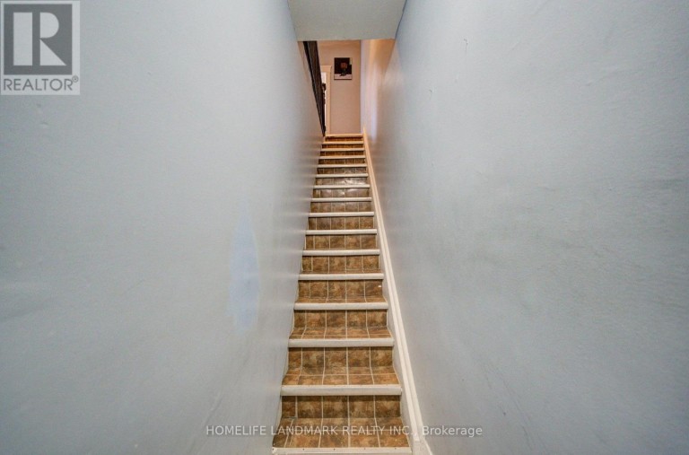 19 ARMSTRONG AVENUE, Toronto (Dovercourt-Wallace Emerson-Junction), Ontario, M6H1V9