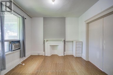 19 ARMSTRONG AVENUE Toronto (Dovercourt-Wallace Emerson-Junction) Ontario photo 2