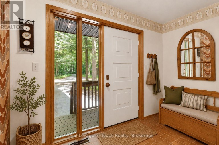 54 LACKIE CRESCENT, Tiny, Ontario, L0L2J0