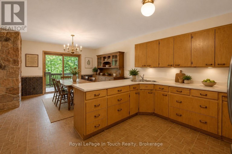 54 LACKIE CRESCENT, Tiny, Ontario, L0L2J0