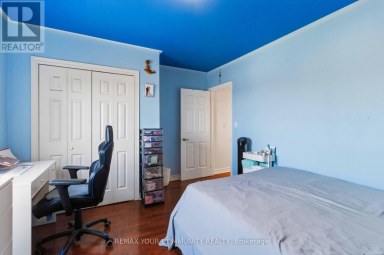 32 KIRKNEWTON ROAD Toronto (Caledonia-Fairbank) Ontario photo 20