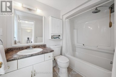 220 CARRINGTON DRIVE Guelph (Kortright West) Ontario photo 20