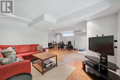 220 CARRINGTON DRIVE Guelph (Kortright West) Ontario photo 22