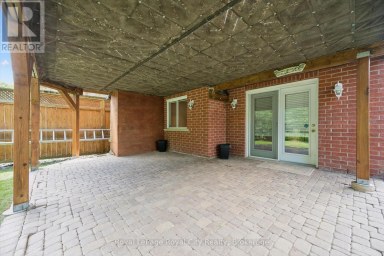 220 CARRINGTON DRIVE Guelph (Kortright West) Ontario photo 32