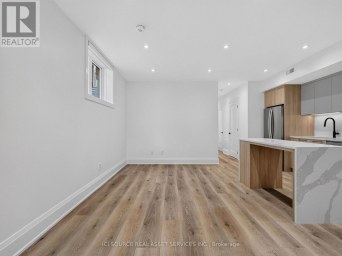 UNIT 5 - 28 NORCROSS ROAD Toronto (Clanton Park) Ontario photo 10