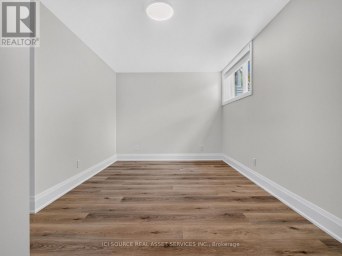 UNIT 5 - 28 NORCROSS ROAD Toronto (Clanton Park) Ontario photo 15