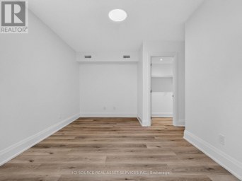 UNIT 5 - 28 NORCROSS ROAD Toronto (Clanton Park) Ontario photo 17