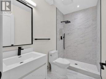 UNIT 5 - 28 NORCROSS ROAD Toronto (Clanton Park) Ontario photo 19