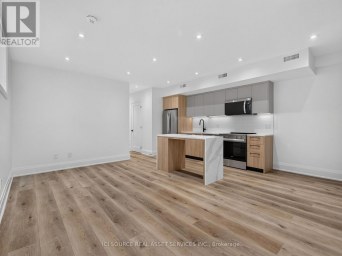 UNIT 5 - 28 NORCROSS ROAD Toronto (Clanton Park) Ontario photo 2