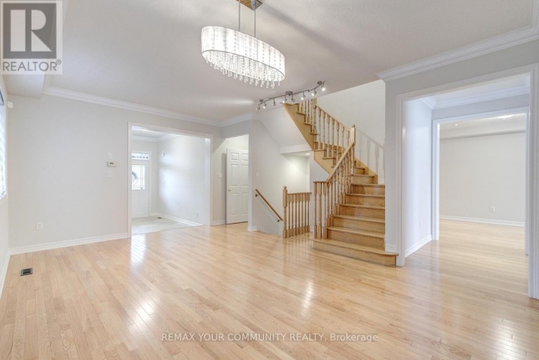 76 IVY GLEN DRIVE, Vaughan (Patterson), Ontario, L6A0P2