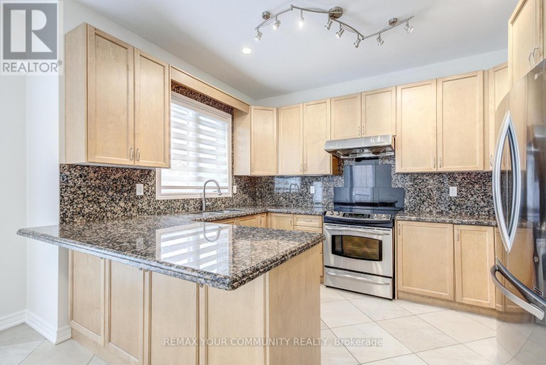 76 IVY GLEN DRIVE, Vaughan (Patterson), Ontario, L6A0P2