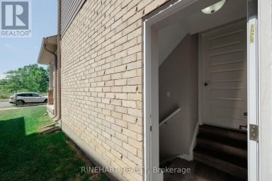 2946 TOKALA TRAIL London North (North S) Ontario photo 40