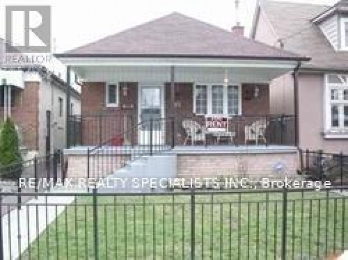 85 CORBETT AVENUE, Toronto (Rockcliffe-Smythe), Ontario, M6N1V3