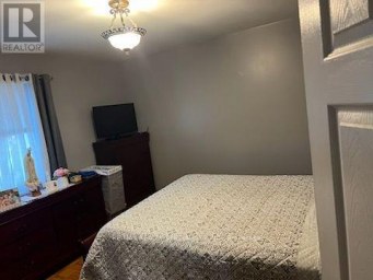85 CORBETT AVENUE Toronto (Rockcliffe-Smythe) Ontario photo 8