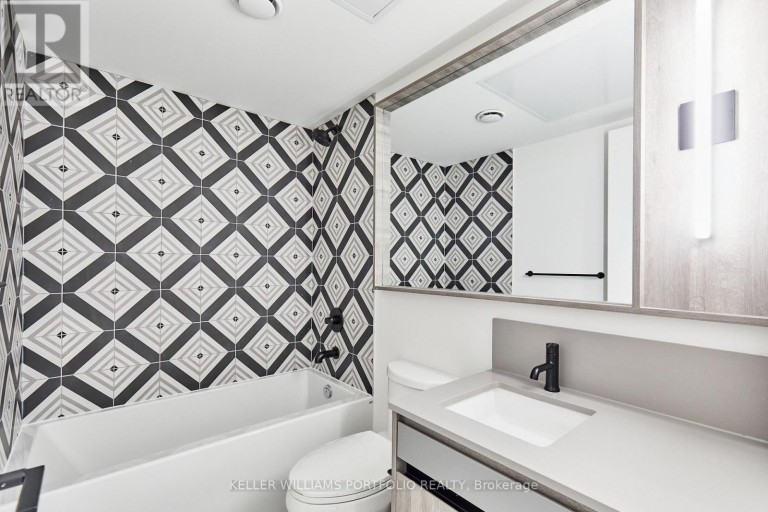 520 - 5 LAKEVIEW AVENUE, Toronto (Trinity-Bellwoods), Ontario, M6J0H3