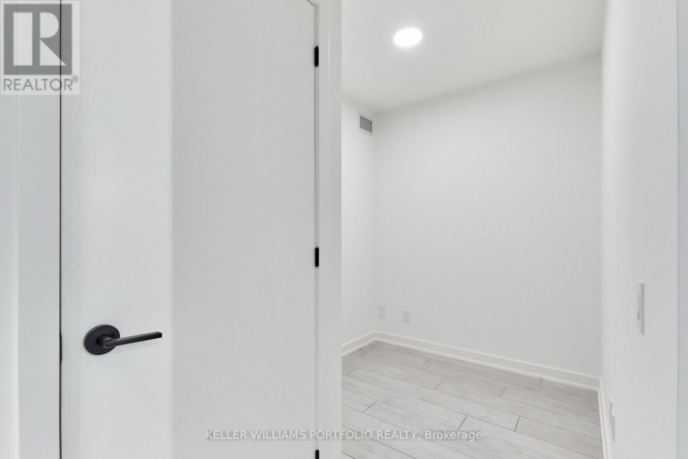 520 - 5 LAKEVIEW AVENUE, Toronto (Trinity-Bellwoods), Ontario, M6J0H3