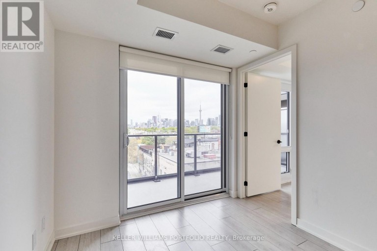 520 - 5 LAKEVIEW AVENUE, Toronto (Trinity-Bellwoods), Ontario, M6J0H3