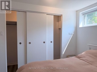 36 STRATHBURN BOULEVARD Toronto (Humberlea-Pelmo Park) Ontario photo 13
