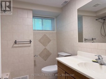 36 STRATHBURN BOULEVARD Toronto (Humberlea-Pelmo Park) Ontario photo 15