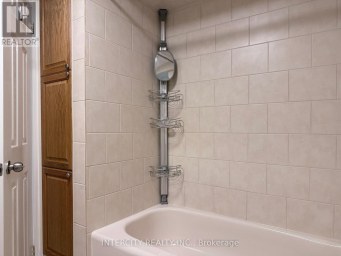 36 STRATHBURN BOULEVARD Toronto (Humberlea-Pelmo Park) Ontario photo 16