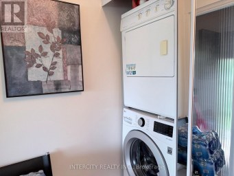 36 STRATHBURN BOULEVARD Toronto (Humberlea-Pelmo Park) Ontario photo 17