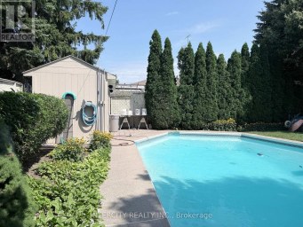 36 STRATHBURN BOULEVARD Toronto (Humberlea-Pelmo Park) Ontario photo 23