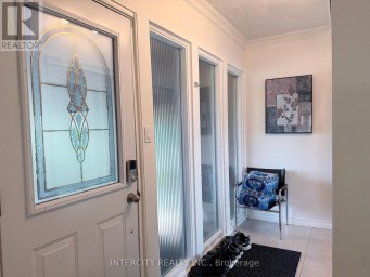 36 STRATHBURN BOULEVARD Toronto (Humberlea-Pelmo Park) Ontario photo 3