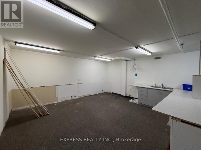 BSMT - 8300 YONGE STREET, Vaughan (Uplands), Ontario, L4J7R3