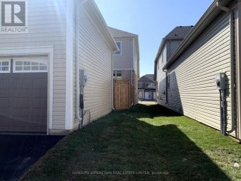 1 - 220 FARLEY ROAD Centre Wellington (Fergus) Ontario photo 4