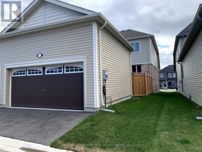 1 - 220 FARLEY ROAD, Centre Wellington (Fergus), Ontario, N1M0H6