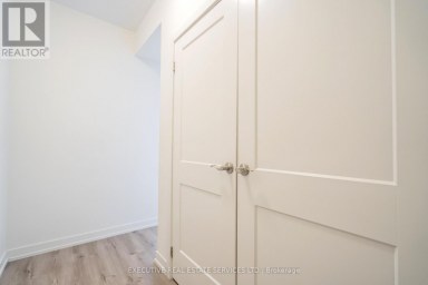 322 - 251 NORTHFIELD DRIVE E Waterloo Ontario photo 13