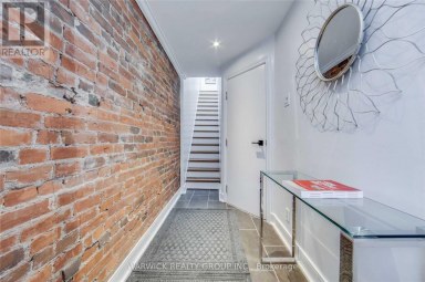 LOWER - 57 BERTMOUNT AVENUE Toronto (South Riverdale) Ontario photo 3