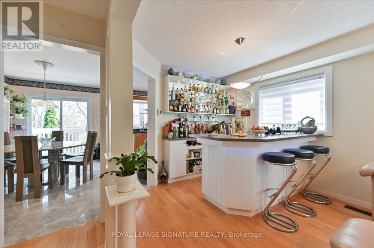 5481 PALMERSTON CRESCENT, Mississauga (Central Erin Mills), Ontario, L5M5Z8