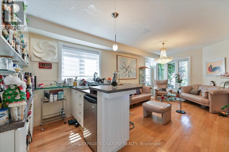 5481 PALMERSTON CRESCENT, Mississauga (Central Erin Mills), Ontario, L5M5Z8