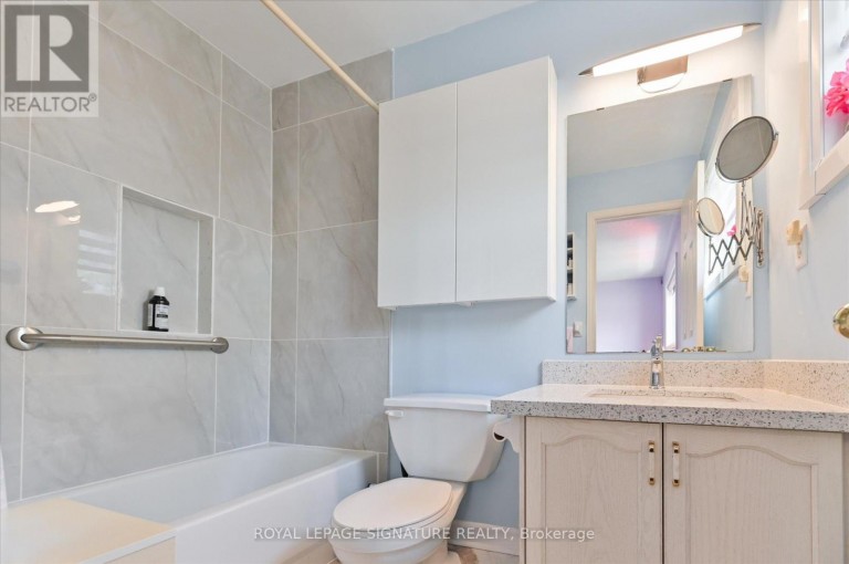 5481 PALMERSTON CRESCENT, Mississauga (Central Erin Mills), Ontario, L5M5Z8