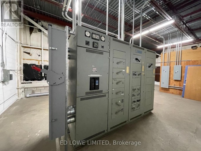 UNIT 3 - 200 FAIRVIEW ROAD, Barrie (400 North), Ontario, L4N8X8