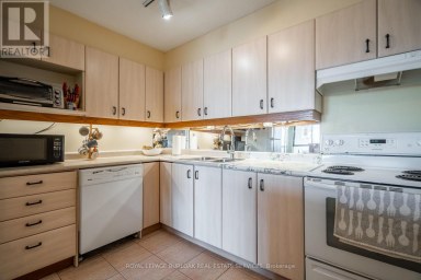 C34 - 300 MILL ROAD Toronto (Markland Wood) Ontario photo 10