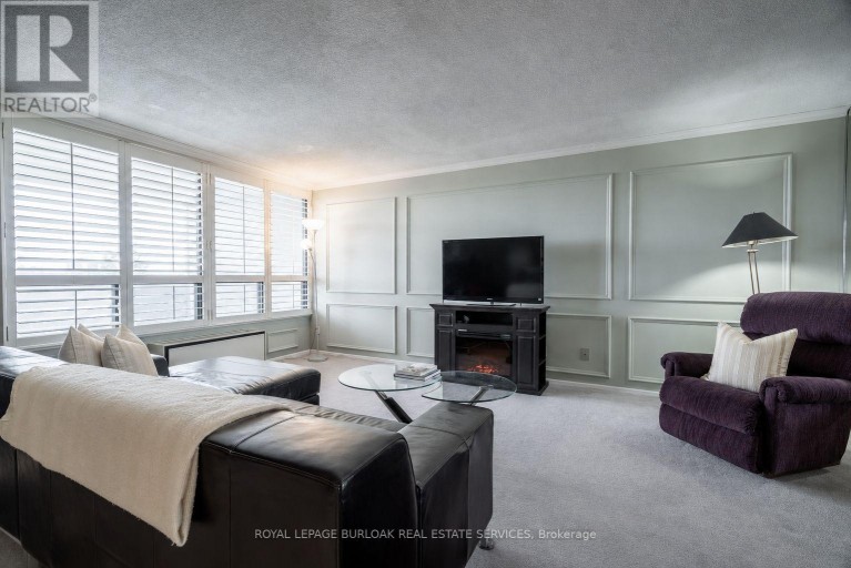 C34 - 300 MILL ROAD, Toronto (Markland Wood), Ontario, M9C4W7