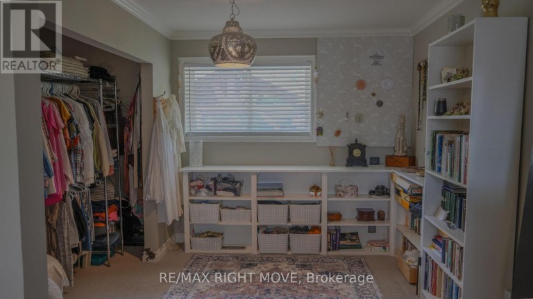 424 HOMEWOOD AVENUE, Orillia, Ontario, L3V3K8