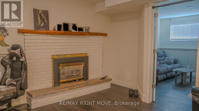 424 HOMEWOOD AVENUE, Orillia, Ontario, L3V3K8