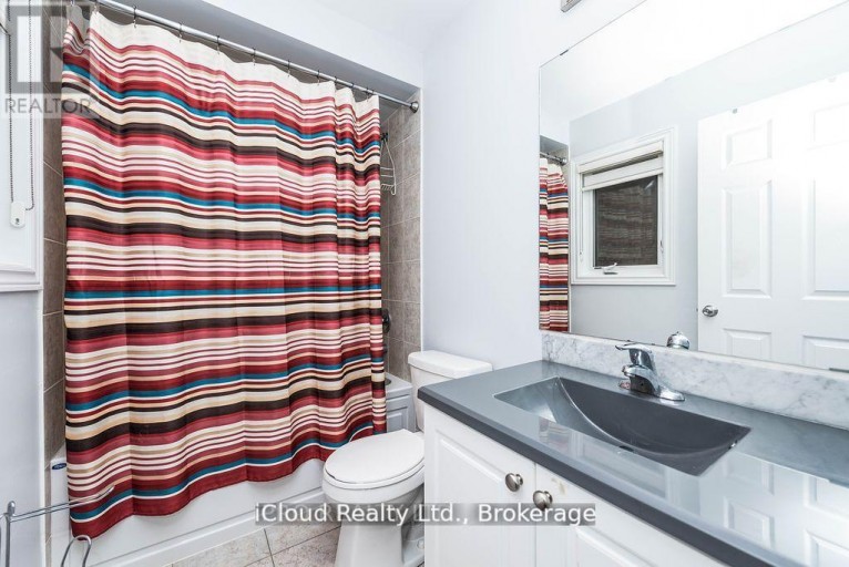 27 TYSONVILLE CIRCLE, Brampton (Northwest Brampton), Ontario, L7A4A6