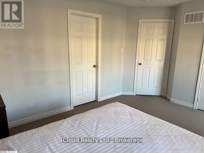 27 TYSONVILLE CIRCLE, Brampton (Northwest Brampton), Ontario, L7A4A6